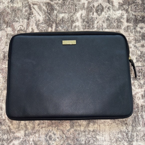 Kate Spade Black Solid Universal Laptop Slim Sleeve Pouch Zip 13" Inch Padded - Picture 1 of 4